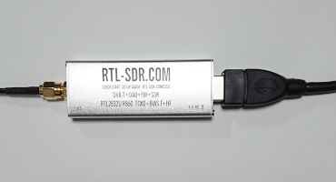SDR受信機RTL-SDR.COM V3の導入とAOR AR5000シリーズのSDR受信機化 
